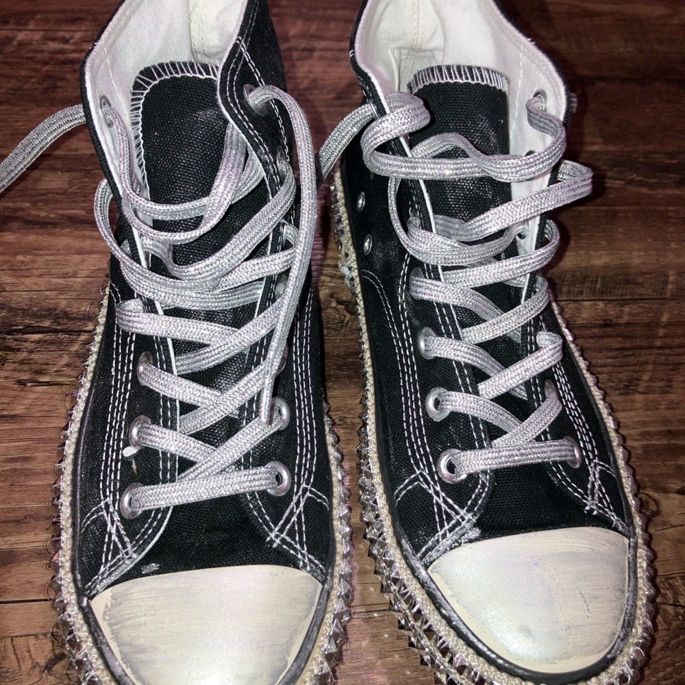 Mi.iM Black and White Spiked Sneakers